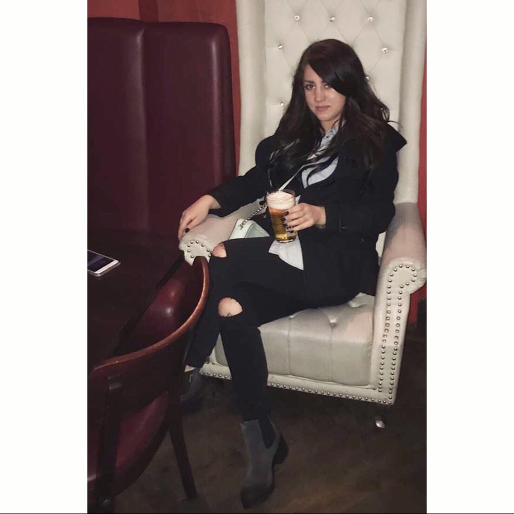Meet your Posher, Chelsea - Picture 14 of 15